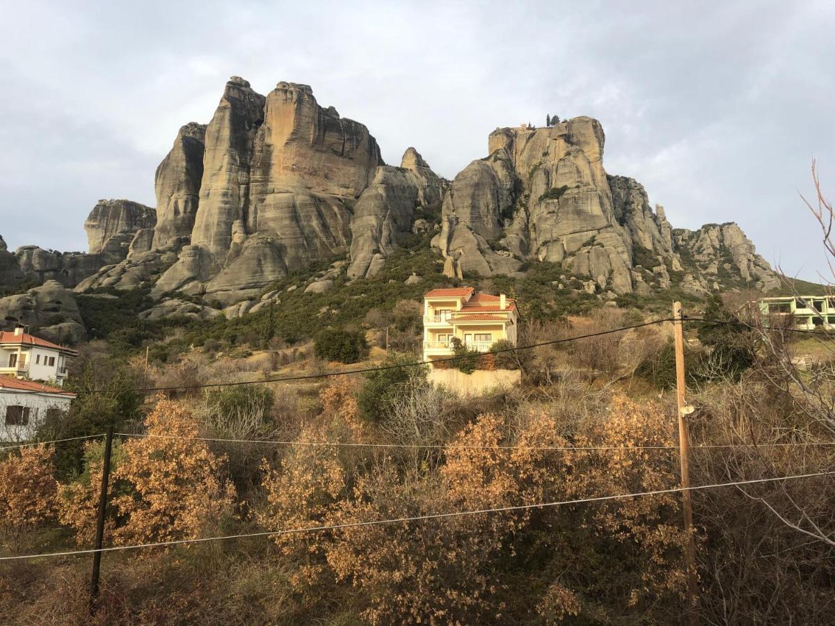 In The Shadow Of Meteora Διαμέρισμα Καλαμπάκα Εξωτερικό φωτογραφία